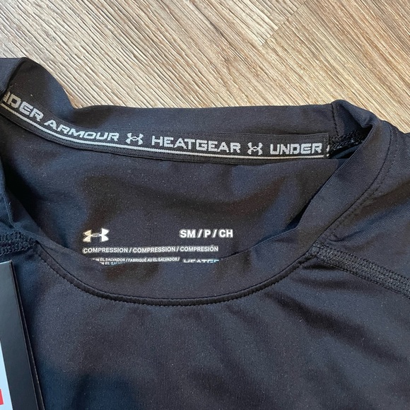 Mens UA heatgear compression tank top - Picture 4 of 4